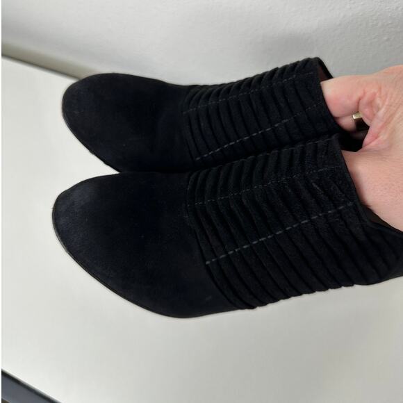 Salvatore Ferragamo Black Suede Narni Stiletto Bootie Side Zip 8 - Picture 16 of 16